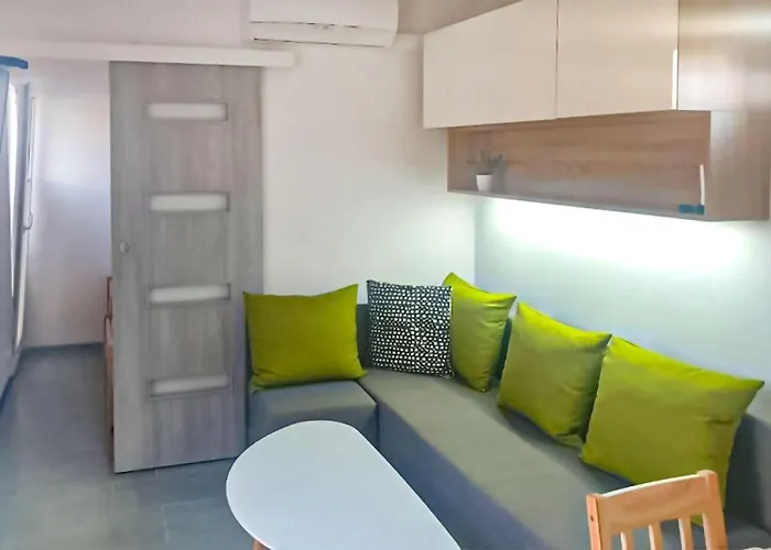 Nyaraló Cozy In With Sauna Jezierzany